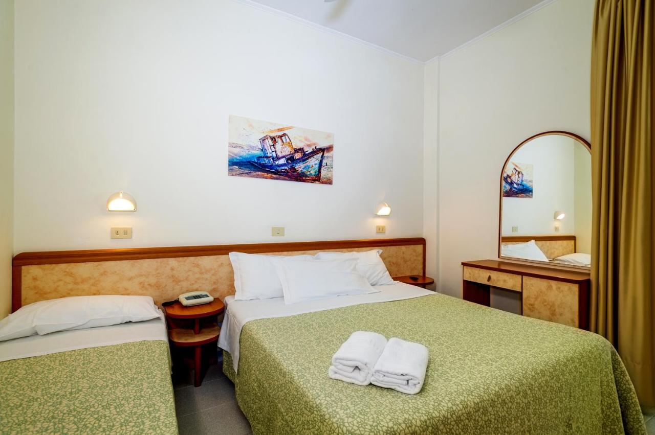 Hotel Miramare - Silvi Marina Esterno foto